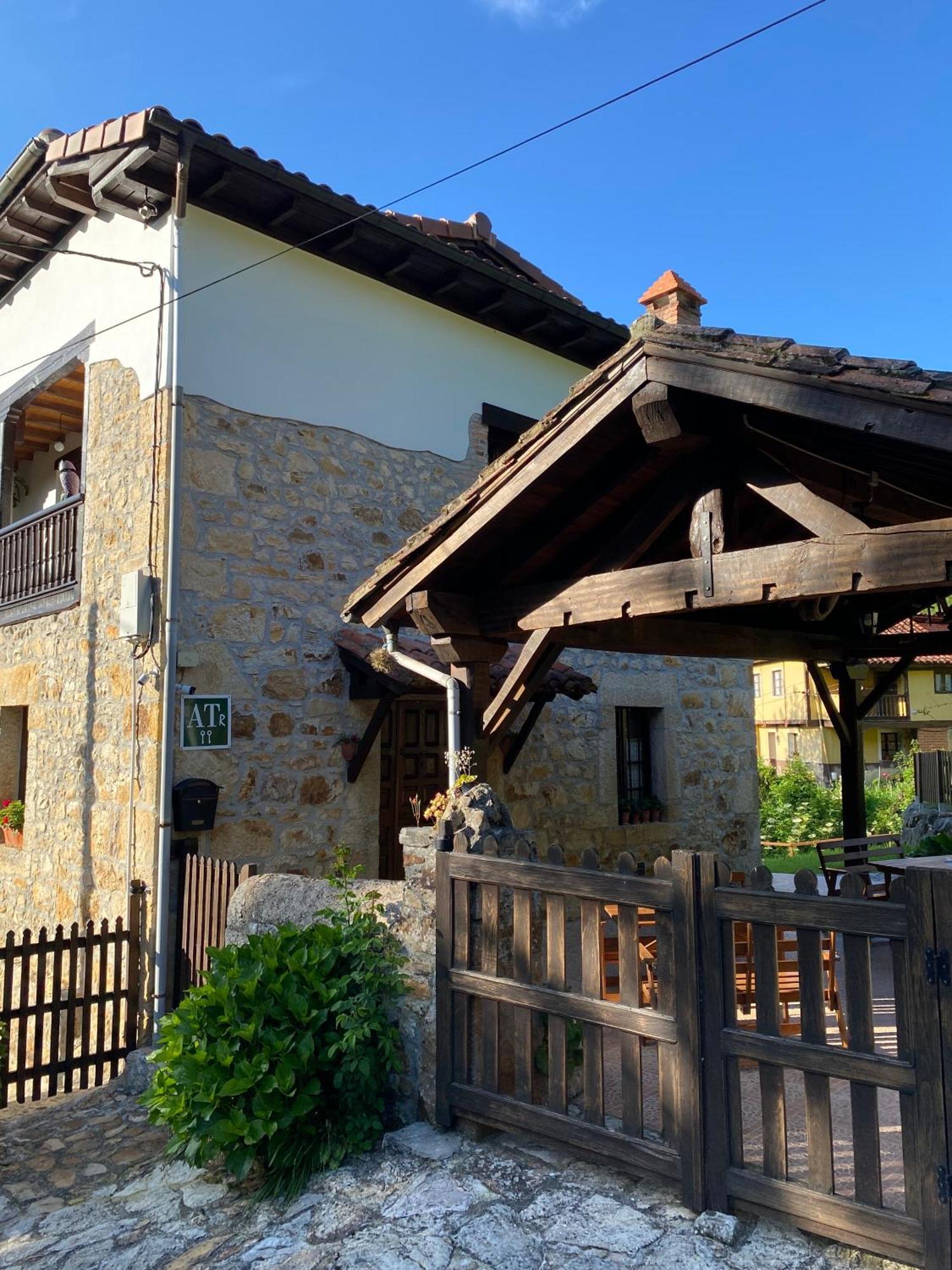 Apartamentos Rurales La Caviana Onís Exteriér fotografie