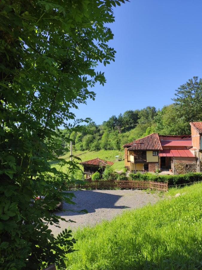 Apartamentos Rurales La Caviana Onís Exteriér fotografie